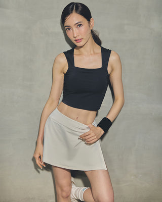 Donna Bratop (Black)