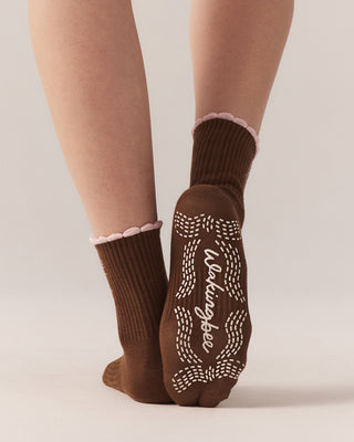 Ribbon Grip Socks (Chocolate)