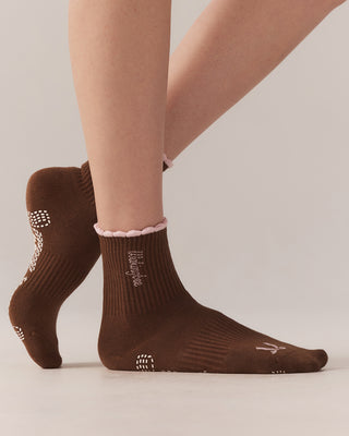 Ribbon Grip Socks (Chocolate)
