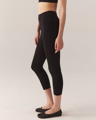WB Capris (Black)