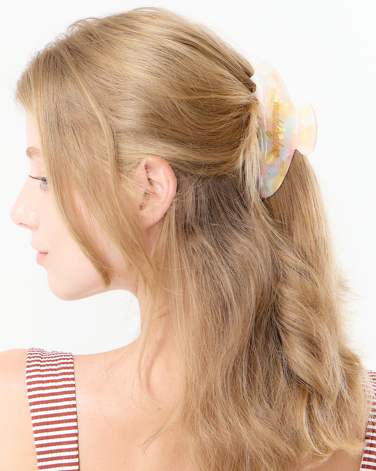 Seashell Hair Claw กิ๊บหนีบผมสไตล์บีช - Wakingbee